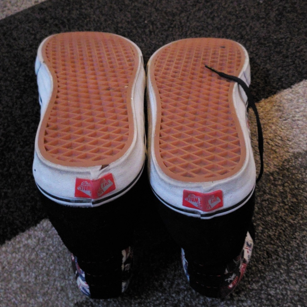 Vans - Picture 4 of 4